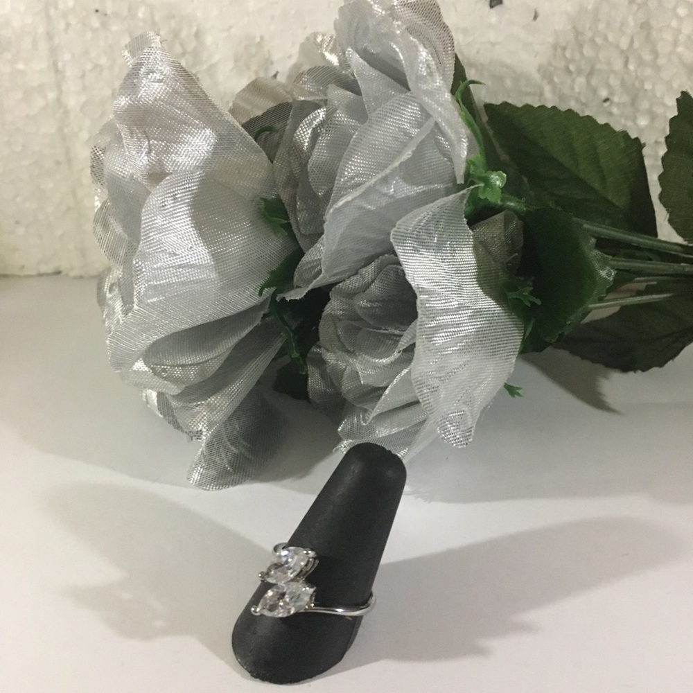 MARQUISE CUT RING SIZE 7 - Picture 3 of 5